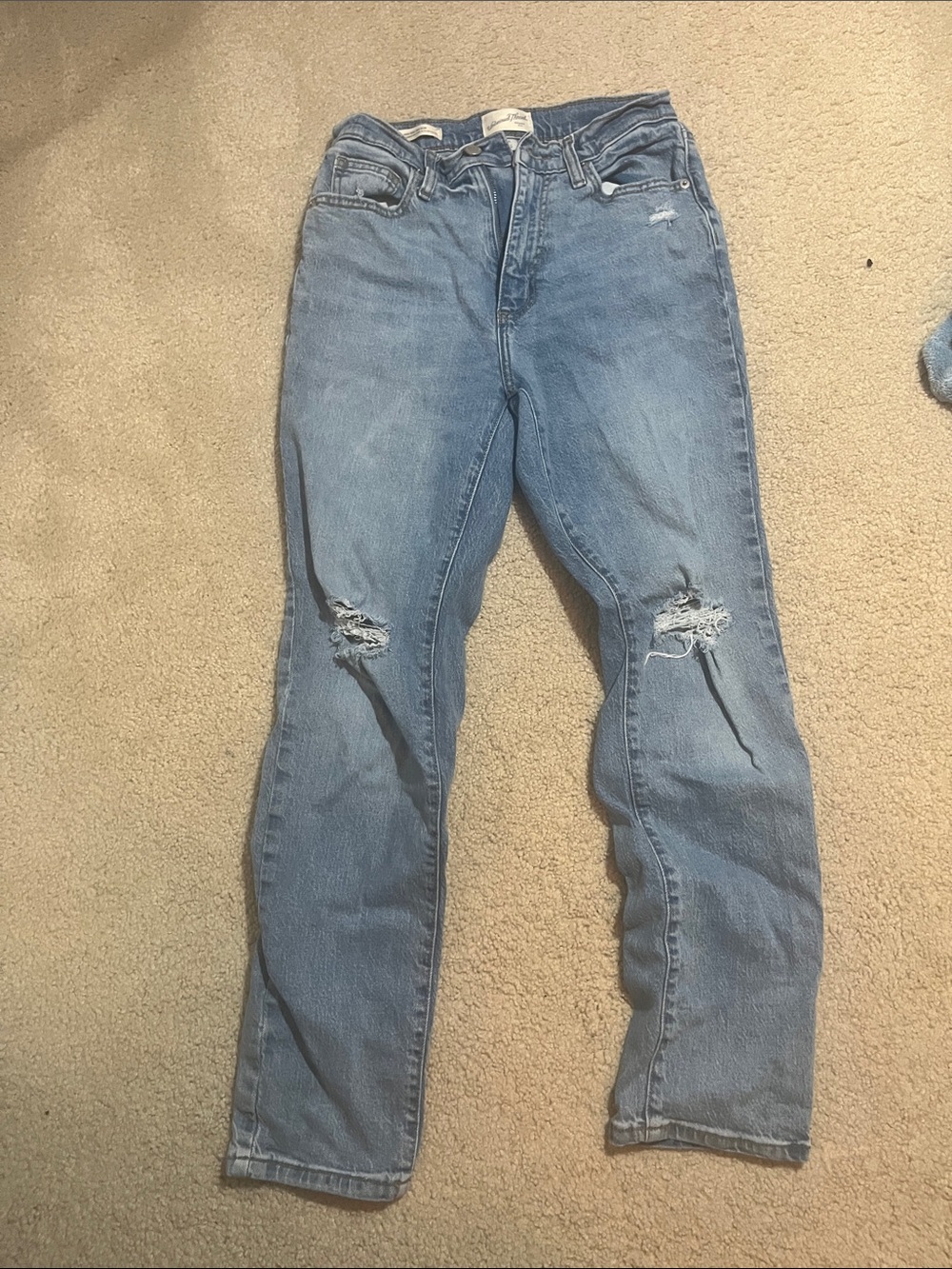 Universal Thread Light Blue High Rise 90s Slim